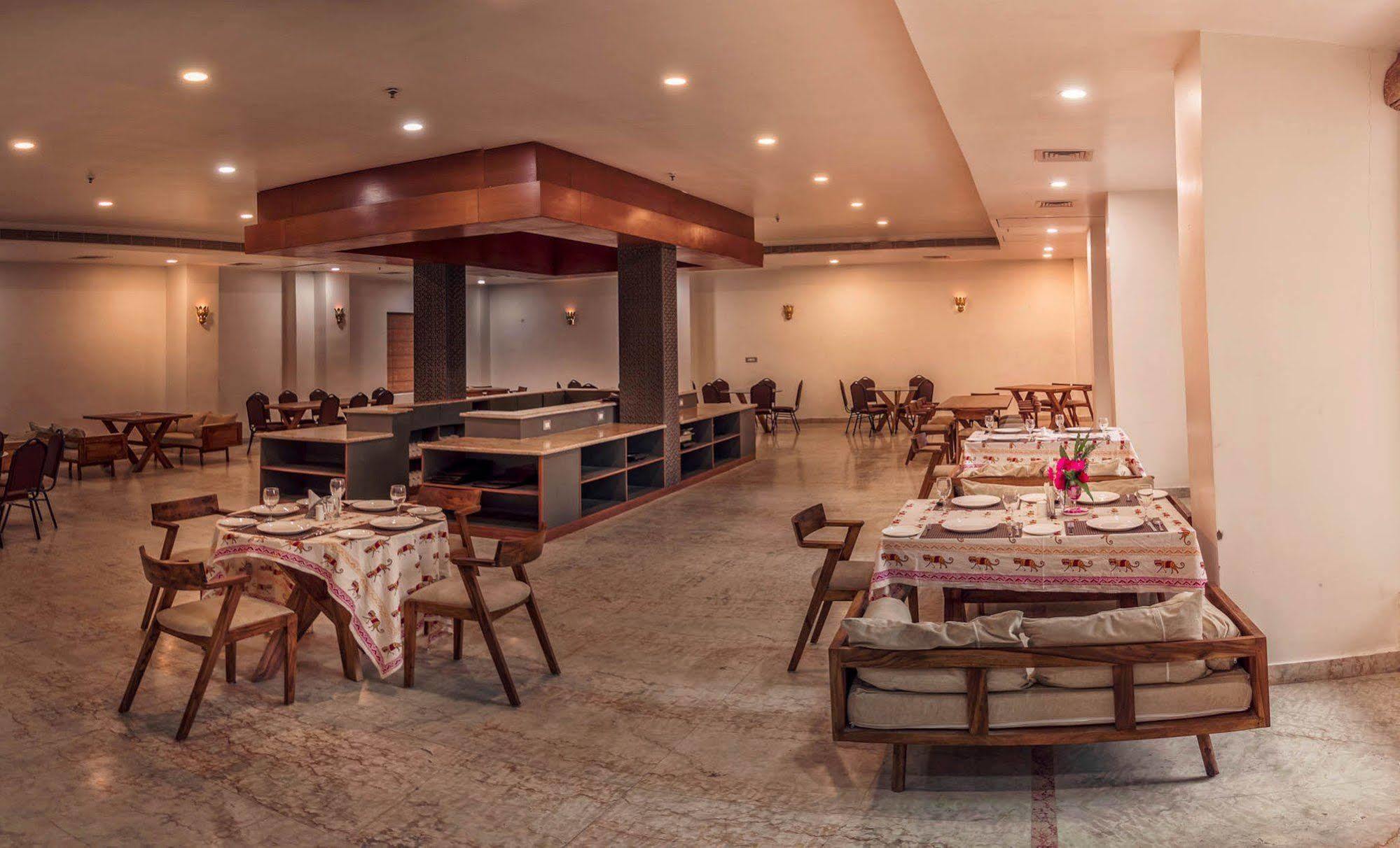 Regenta Resort Vanya Mahal Ranthambore Sawai Madhopur Buitenkant foto