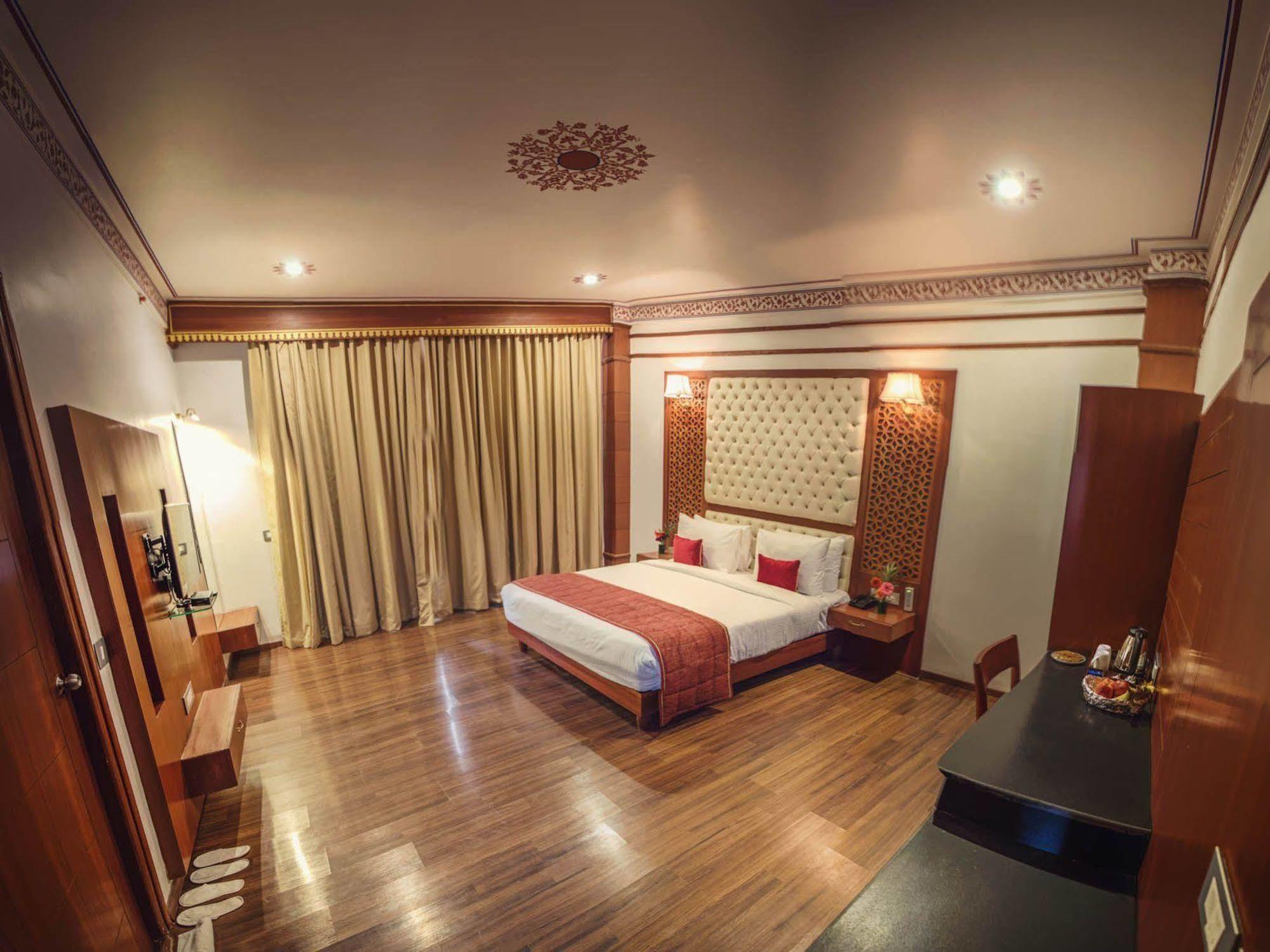 Regenta Resort Vanya Mahal Ranthambore Sawai Madhopur Buitenkant foto